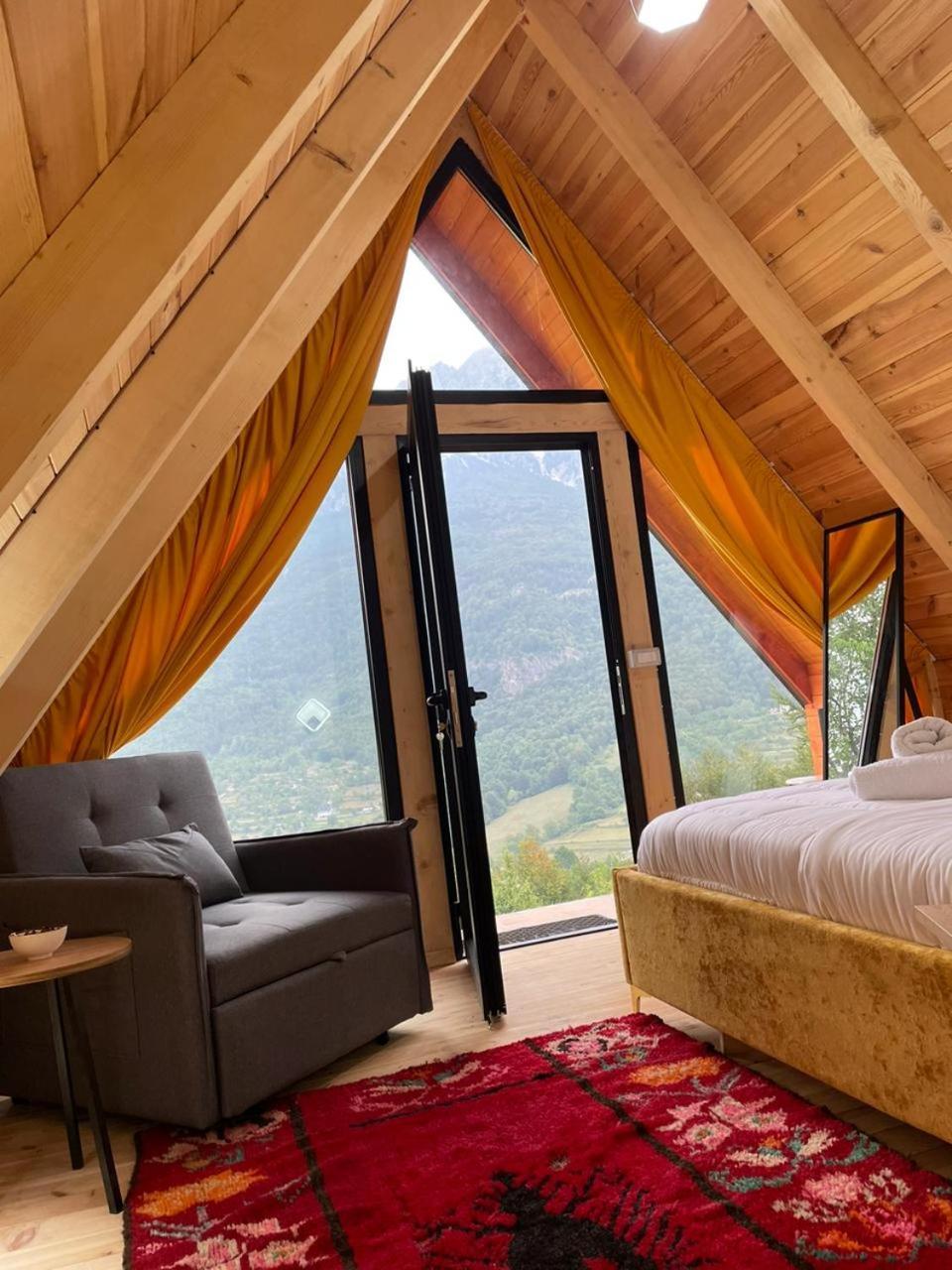 Guest House Astrit Villi Теті Екстер'єр фото